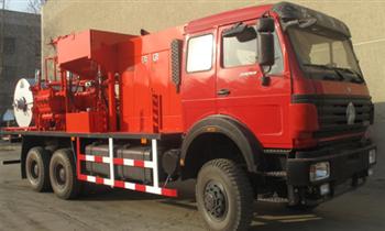 Well flushing and Paraffin Removal Truck
